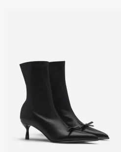New bow ankle boots in leather Women Boots & Booties
