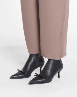 New bow ankle boots in leather Women Boots & Booties